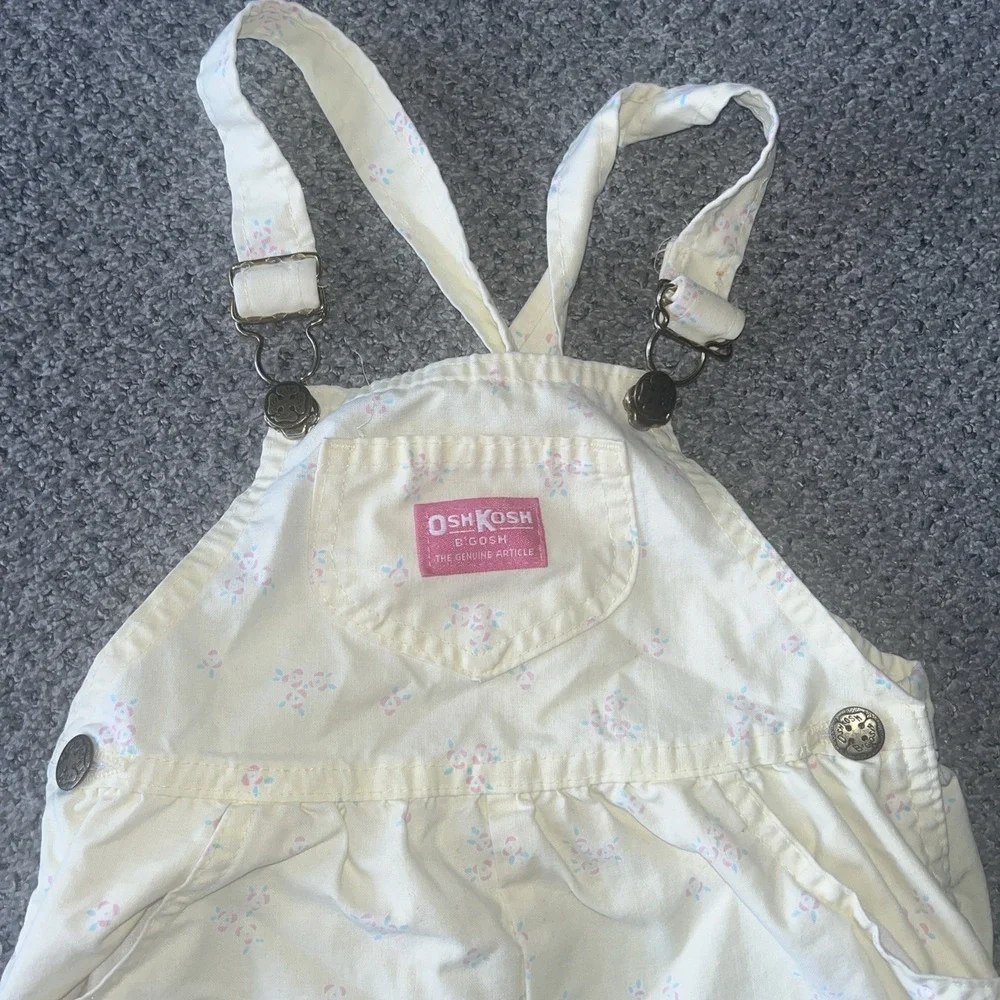 Vintage Oshkosh Light Weight Yellow Floral Overalls.‎ Size 5